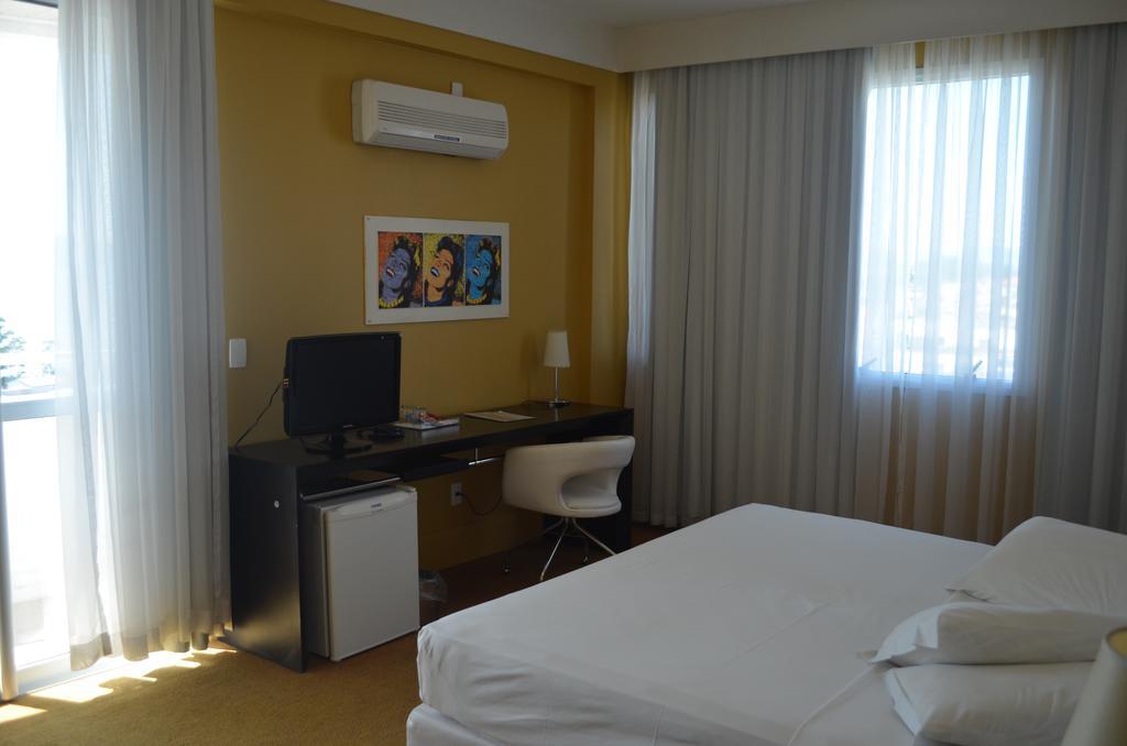 Favorita Golden E Eventos Hotel