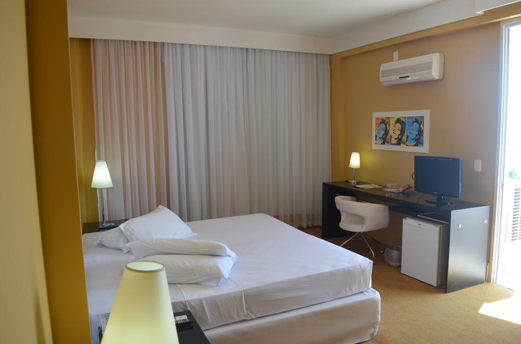 Favorita Golden E Eventos Hotel 4*